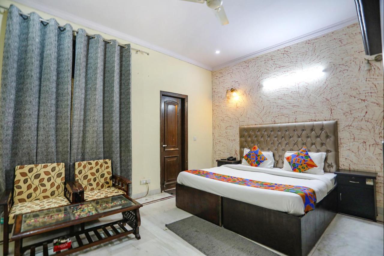 Fabexpress Hm Palace Otel Noida Dış mekan fotoğraf
