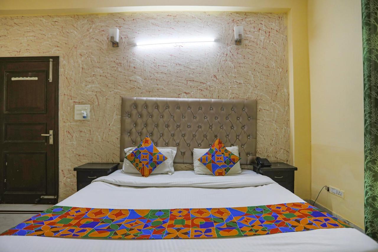 Fabexpress Hm Palace Otel Noida Dış mekan fotoğraf